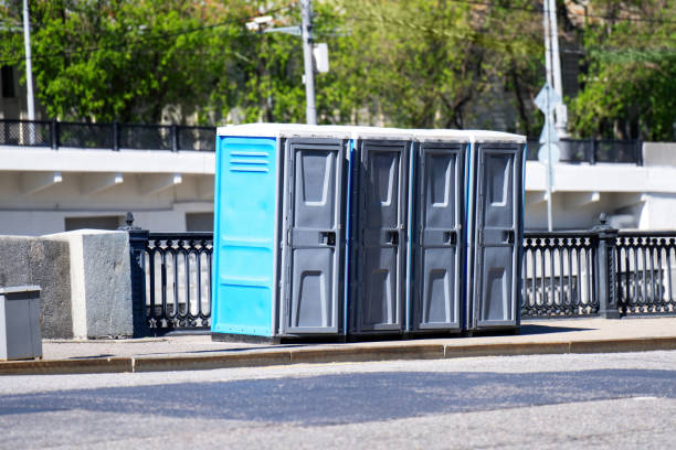 Best Portable restroom trailer rental  in East Hemet, CA